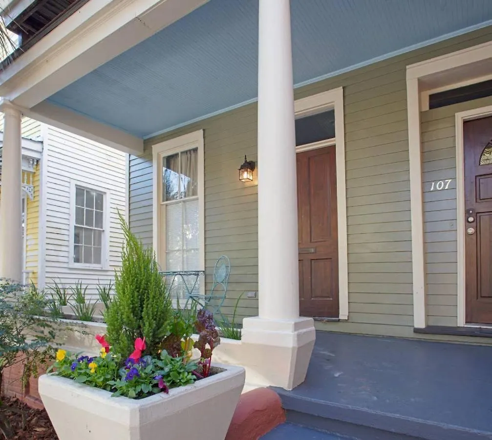Huge 5 Bed, 5 Bath In Historic Downtown Savannah